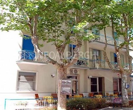 Hotel Villa Dei Platani Bellaria-Igea Marina Bagian luar foto