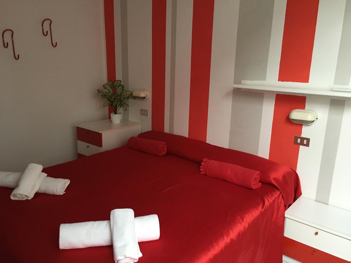 Hotel Villa Dei Platani Bellaria-Igea Marina Bagian luar foto